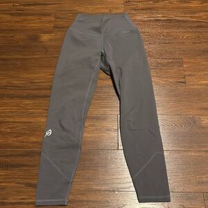 Ptula Alainah III Legging, size small